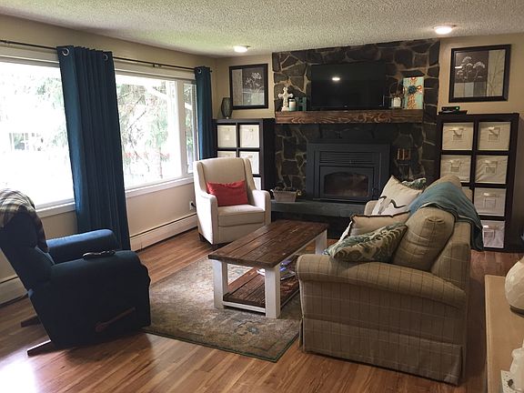 Upstairs living area
