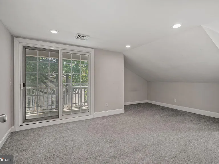 1515 Butler Pike — Photo 55