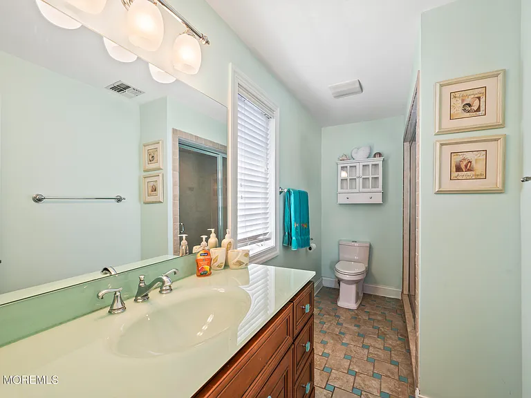 204 Randall Ave — Photo 19