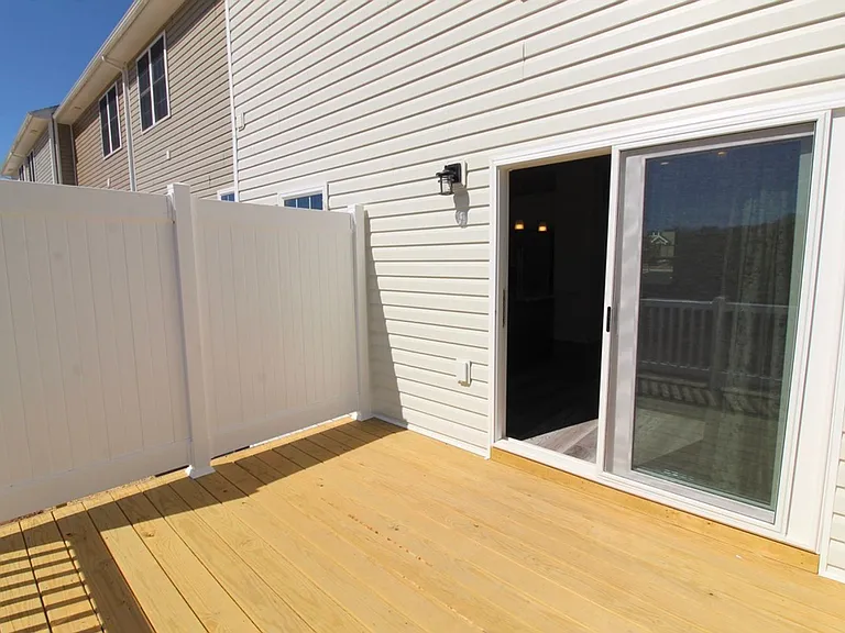 1073 Bluemoon Dr — Photo 32