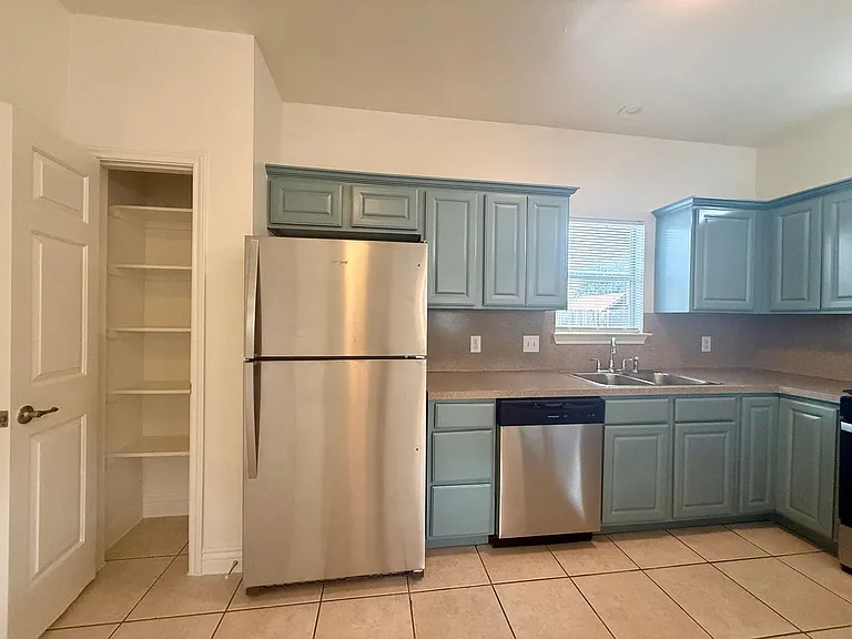 6916 Meador Ave — Photo 6