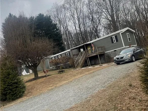 2658 Valleyspring Rd, Kernersville, NC 27284