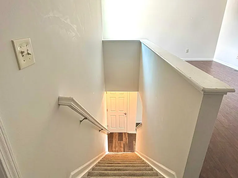 5790 Lonerise Ln — Photo 15