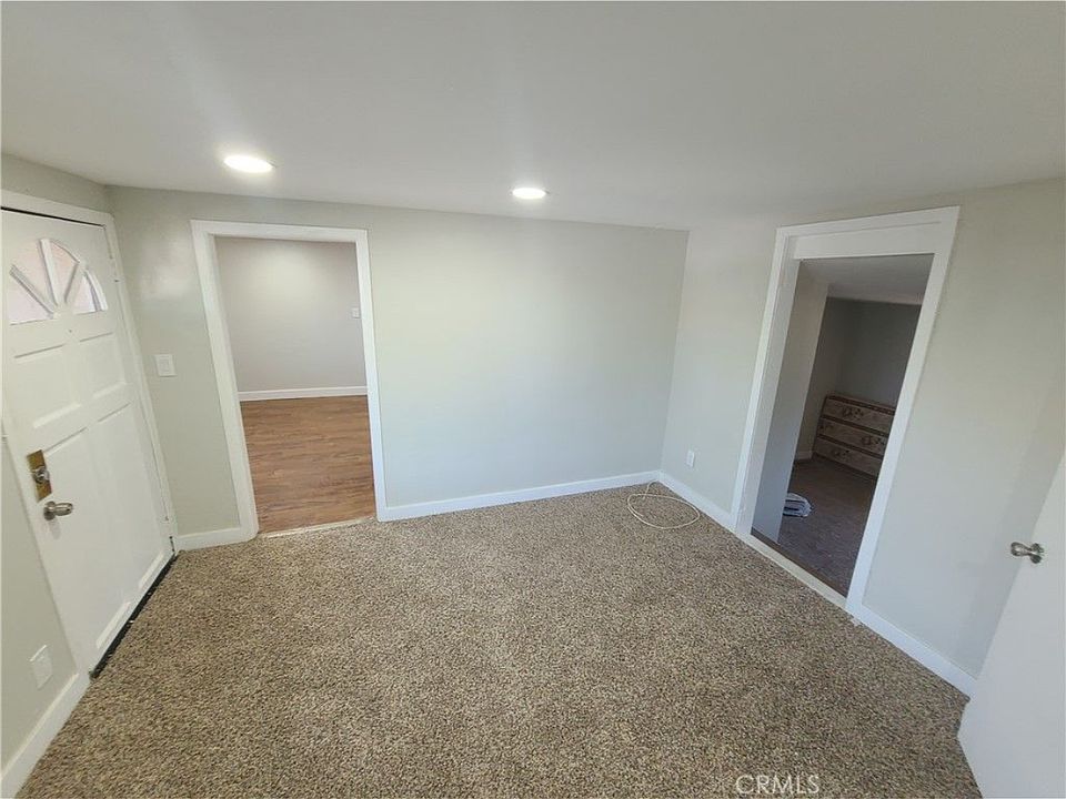 1st image of 35483 Acacia Ave