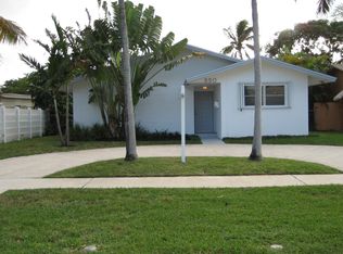 550 S Rainbow Dr, Hollywood, FL 33021