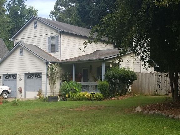 2nd image of 1002 Natalie Ln SE