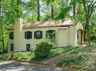 1704 Rugby Cir, Charlottesville, VA 22903