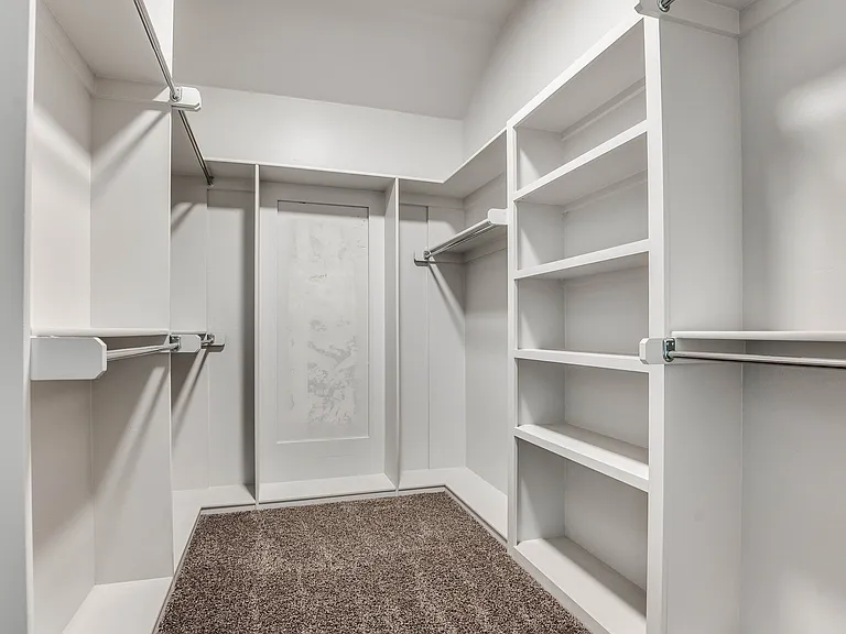 14301 Village Trl — Photo 39