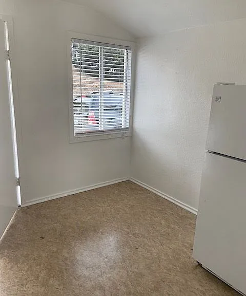 585 Bello St — Photo 3