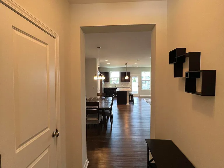 1109 Little Gem Ln — Photo 3