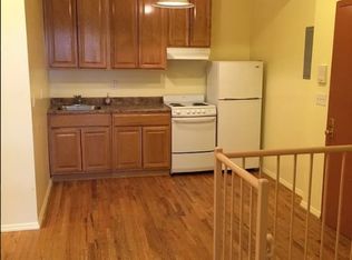 82 Devoe St APT 1F, Brooklyn, NY 11211