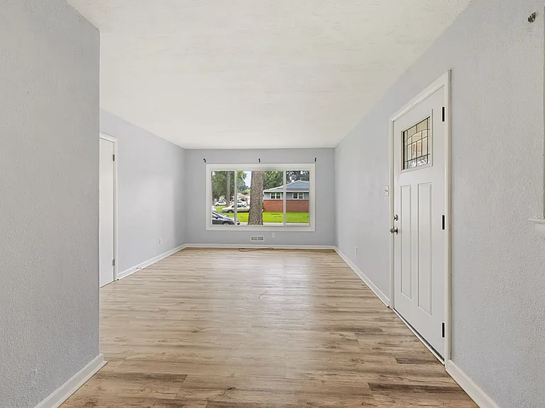 3514 Terry Dr — Photo 5