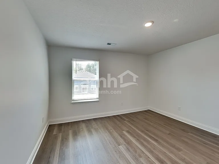 315 Pine Hill Ct — Photo 21
