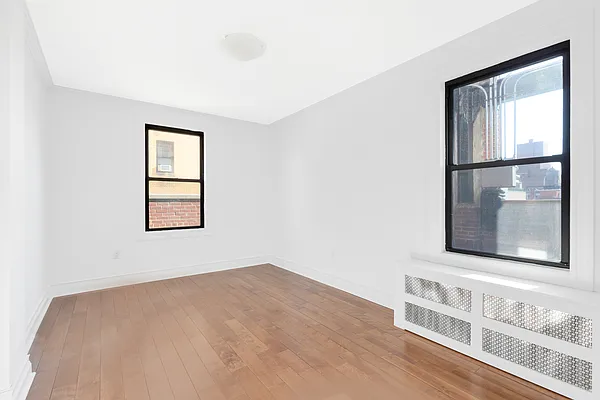 Rented by Cooper & Cooper Real Estate | media 14