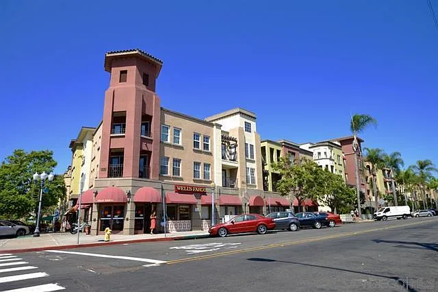 Building Photo - 1270 Cleveland Ave #320