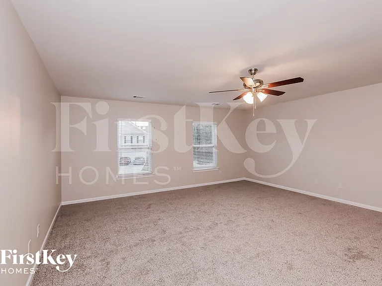 706 Perth Dr — Photo 11