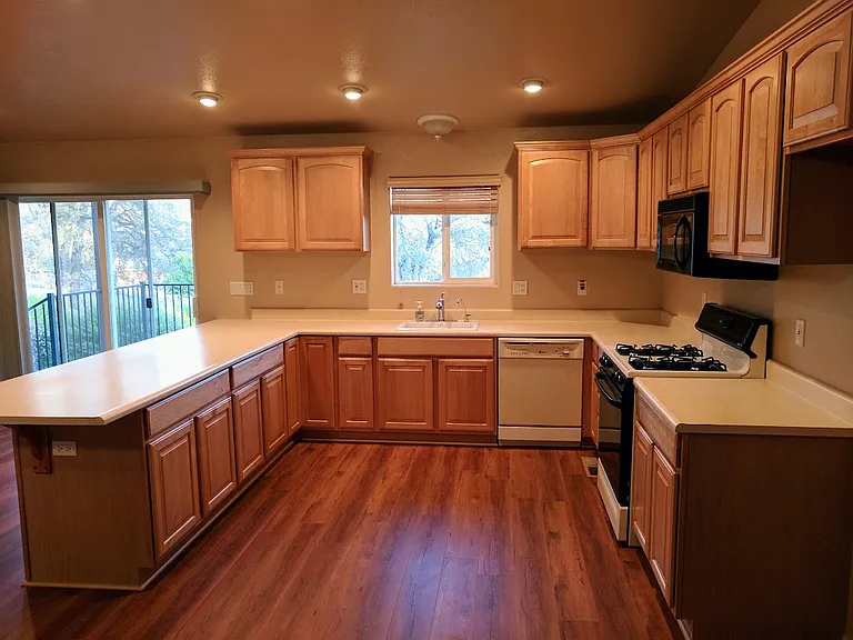 5660 Bell Rd — Photo 26