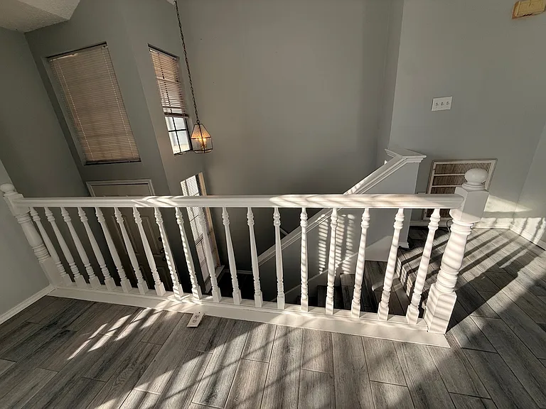906 Wentwood Dr — Photo 4
