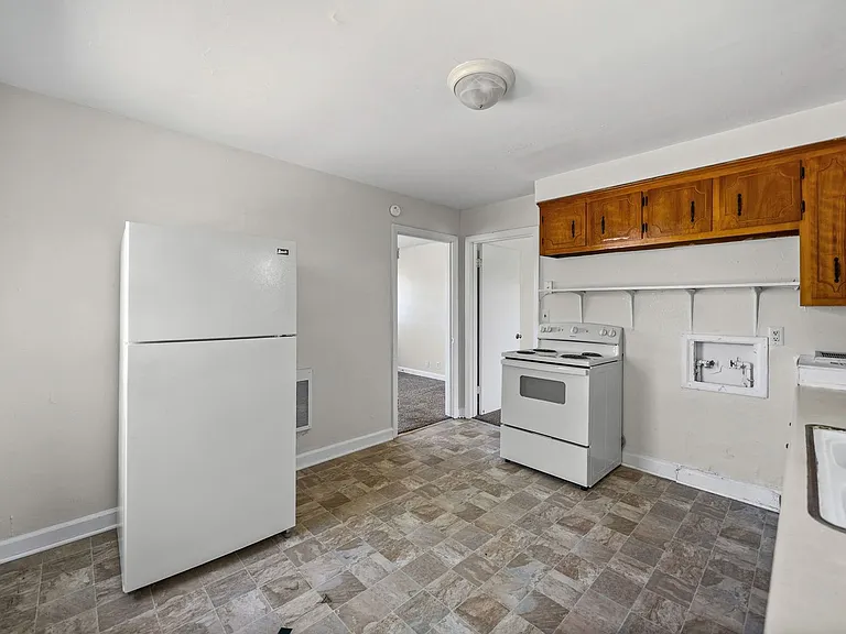 400 Highland Cir — Photo 10