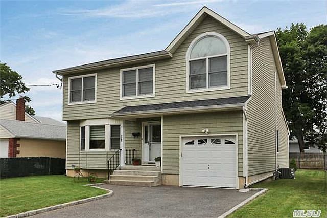 1st image of 653 Hilda St