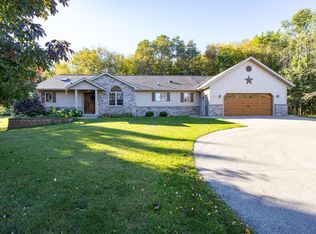 207 W Clark St, Weyauwega, WI 54983