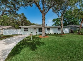 640 Palm Pl, Safety Harbor, FL 34695