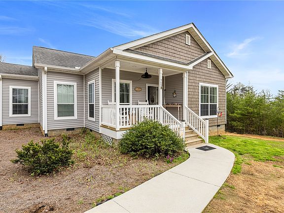 3rd image of 193 Duncan Rd