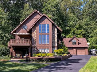 777 E Lake Rd, Transfer, PA 16154