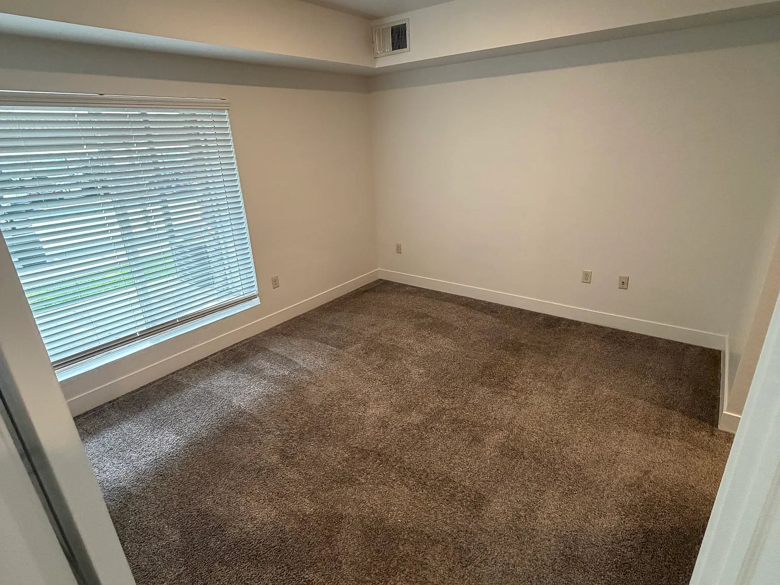 1 bed, 750 sqft, $1,306 — Photo 4