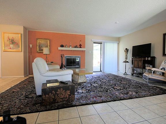 5th image of 1513 Douglas Dr