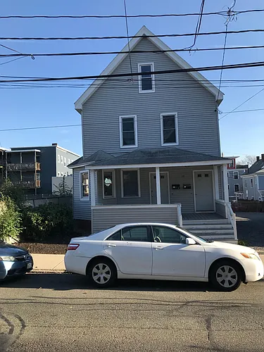 10 Clarendon Ave #1 Photo 1