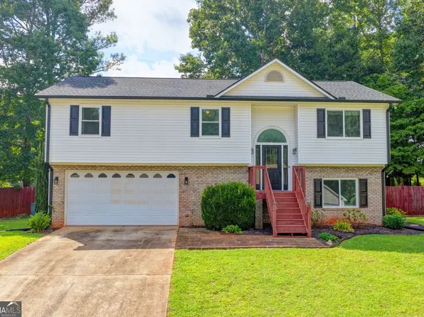 7224 Ironwood Dr, Gainesville, GA 30507