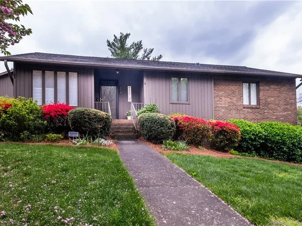 214 Ridgehaven Dr, Winston Salem, NC 27104