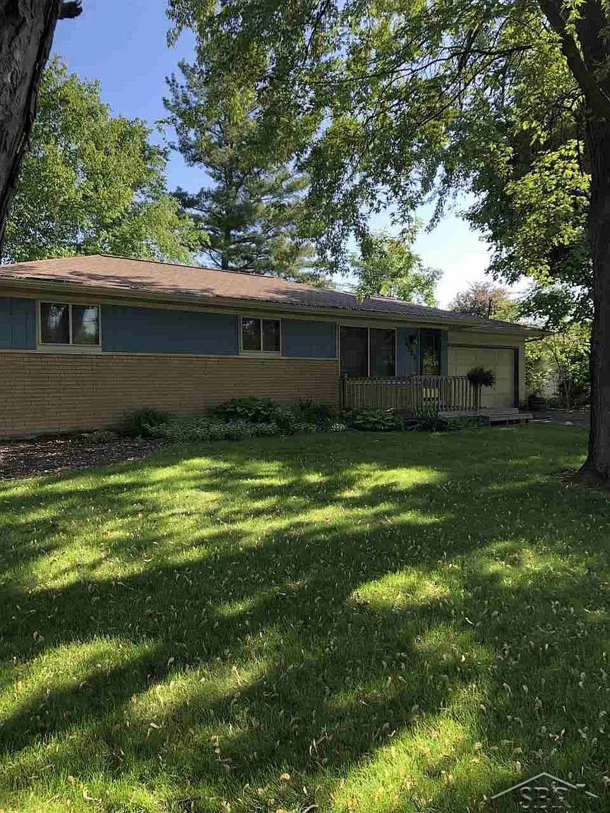 4750 Clunie St photo 1