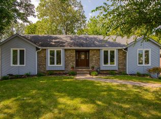 202 Wooded Falls Rd, Middletown, KY 40243