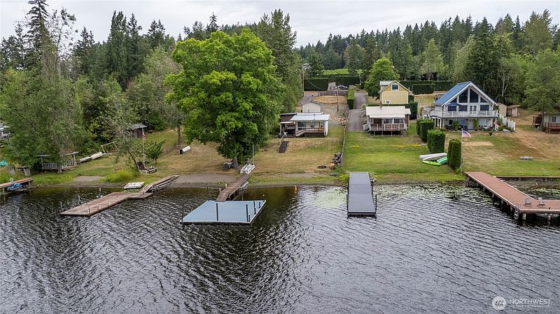 2nd image of 4920 Silver Lake Road E