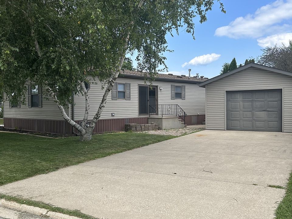 2nd image of 1180 Oak Ridge Dr #44