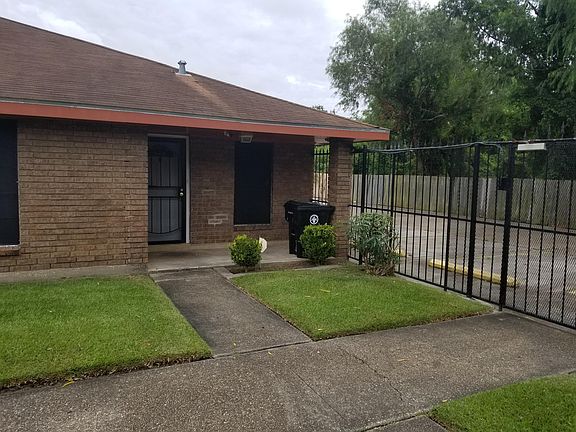2nd image of 10810 Roger Dr APT D