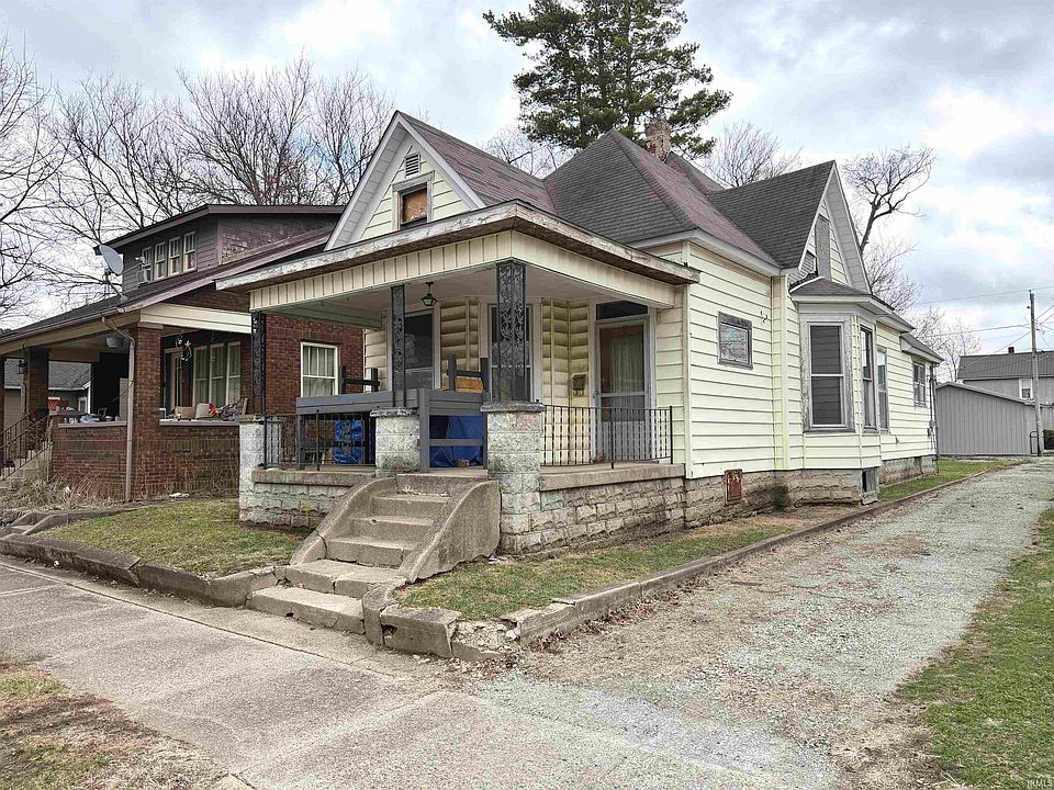 1st image of 269 E 5th St