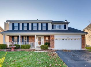 1132 Sandhurst Ln, Carol Stream, IL 60188