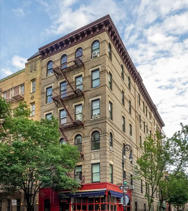 1st image of 90 Bedford St APT 2B