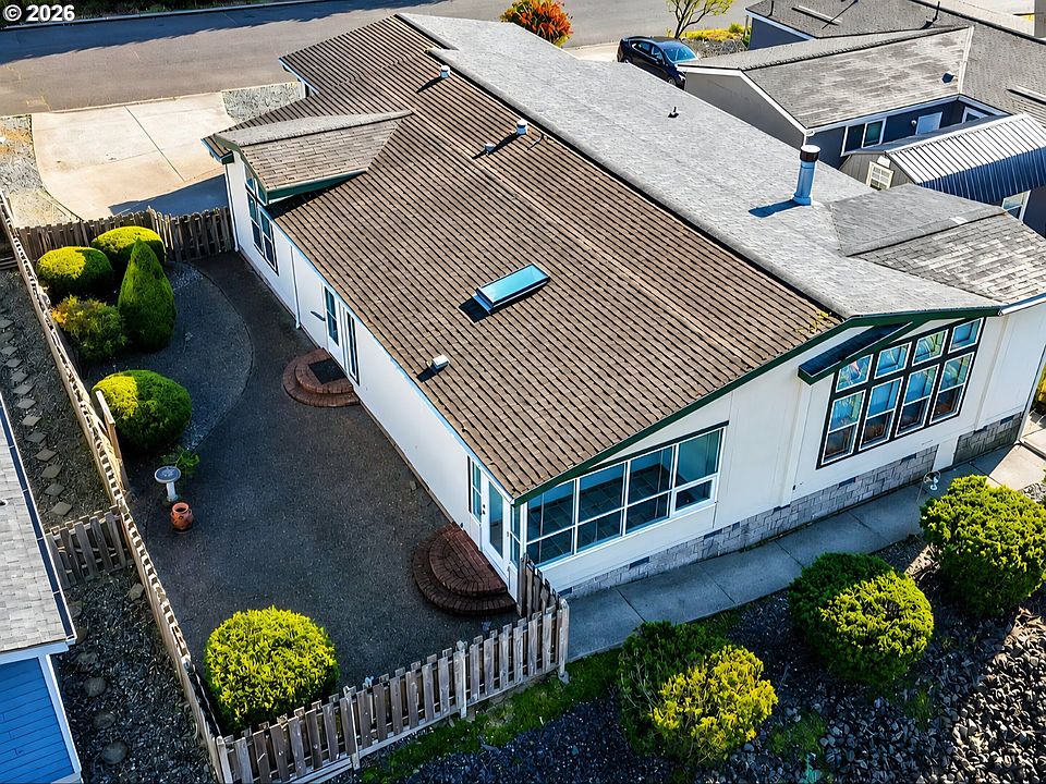 1st image of 752 Denise Pl