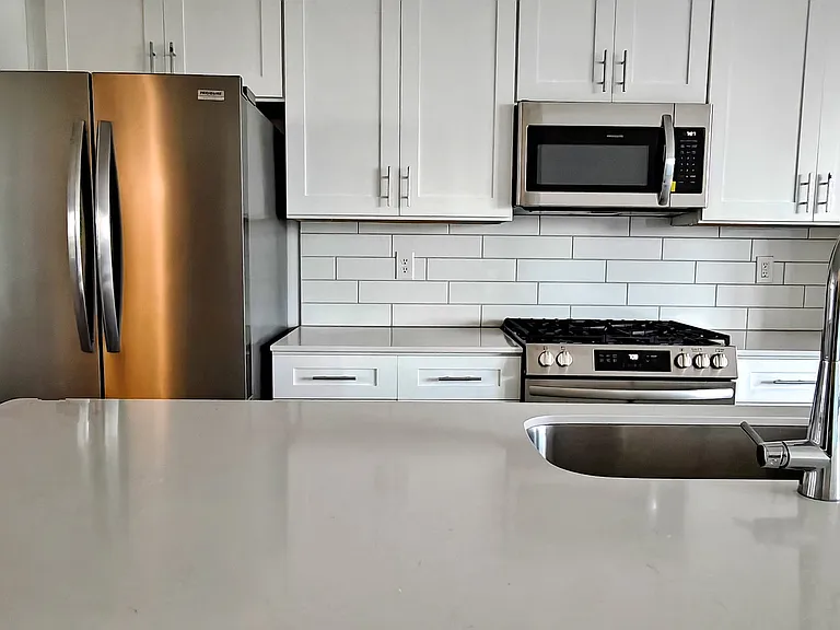 9320 Somerford Dr — Photo 20