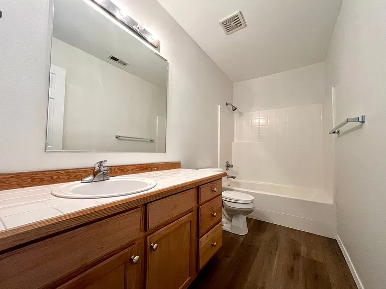 17853 SW Wakem St — Photo 6
