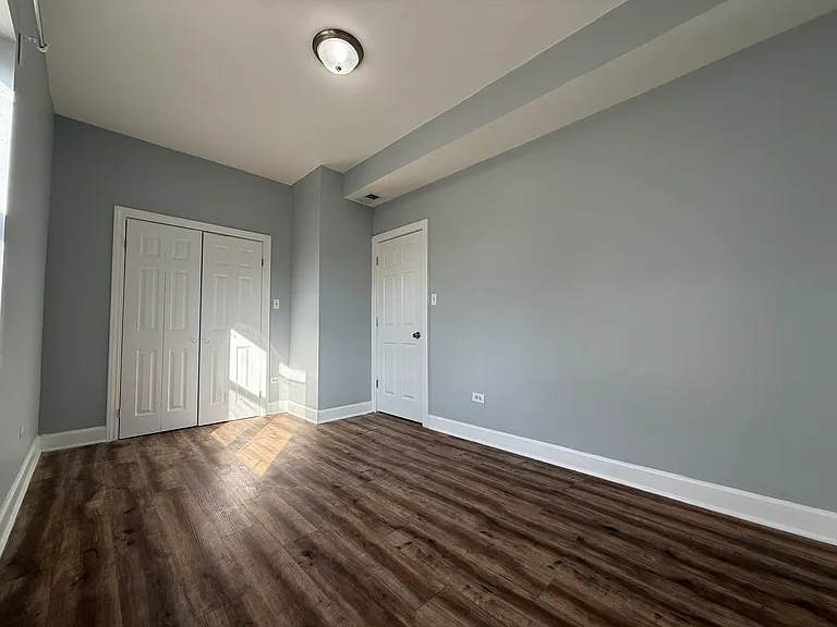 2923 W Arthington St #2 — Photo 5