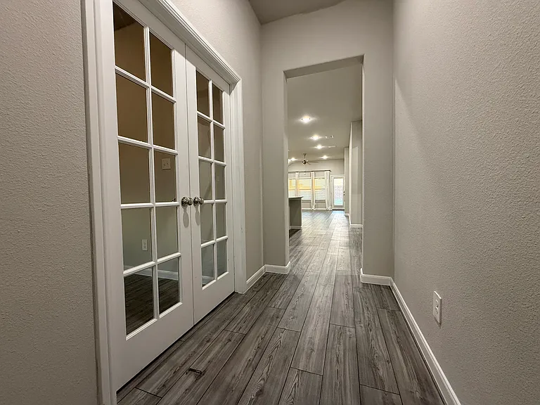 5431 Big Thicket Ln — Photo 2