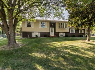 4654 Madison Ct, Davenport, IA 52806