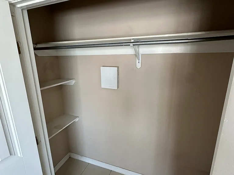 1020 Jesse St — Photo 16