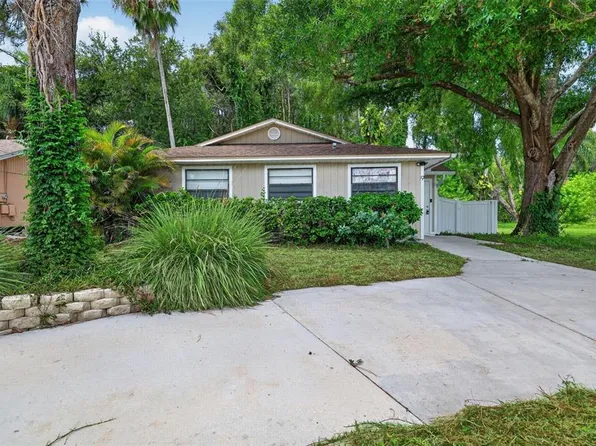 9 FRESHWATER DRIVE, PALM HARBOR, FL 34684