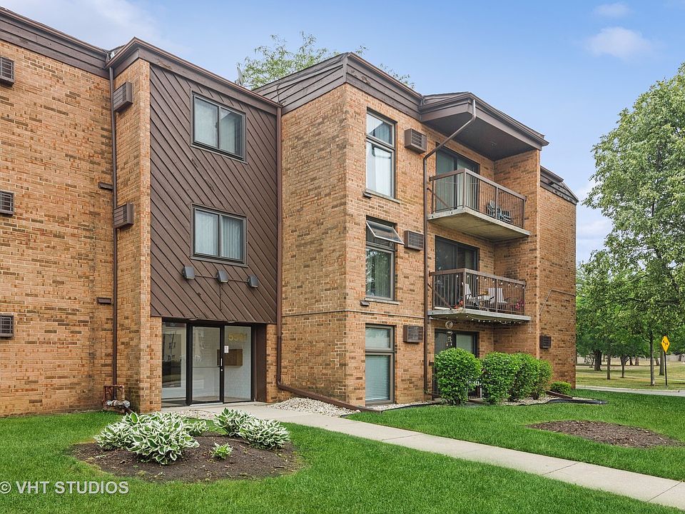 1st image of 5501 N Chester Ave Unit 13